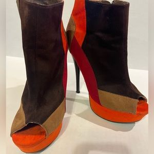 Shi by Journeys, Boot Heels, Suede Brown, size 7 1/2 heel.